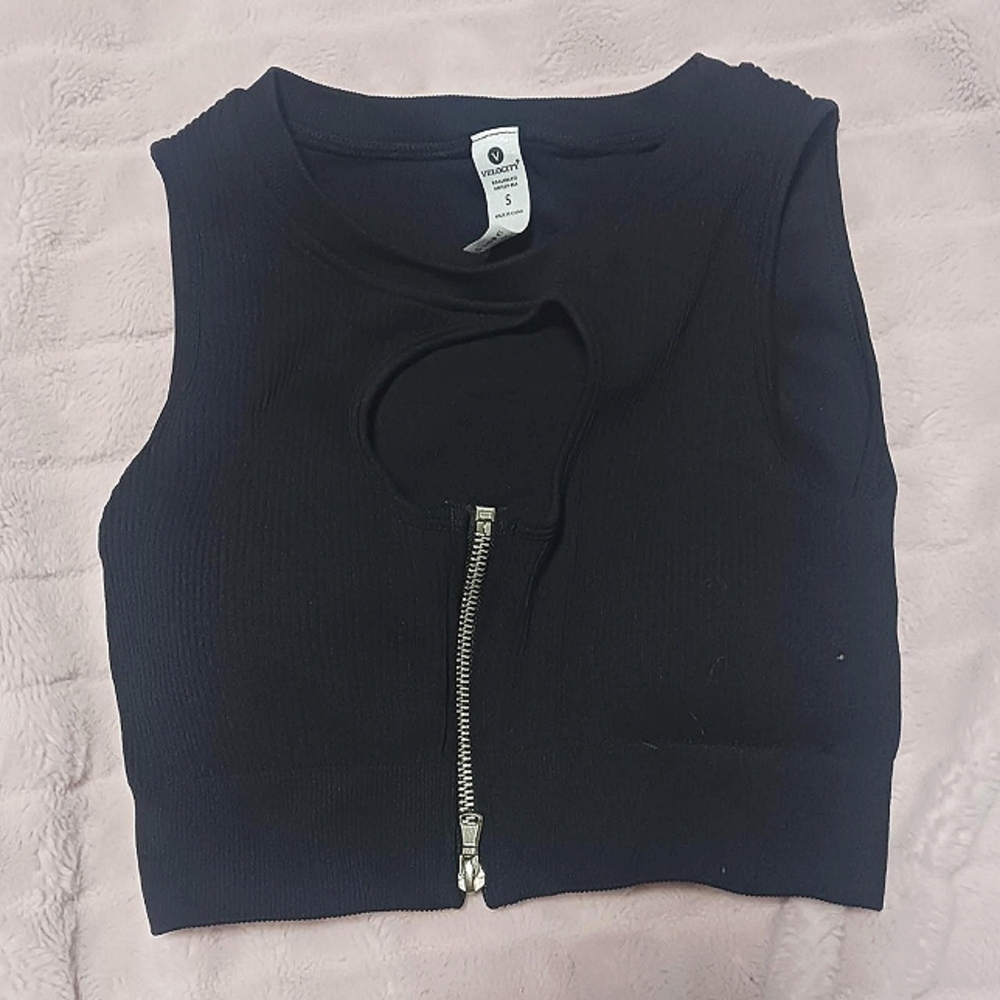 Black Sleeveless Top with Zipper and cutout